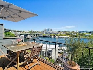 3226 Fuhrman Ave E Unit 201, Seattle, WA 98102