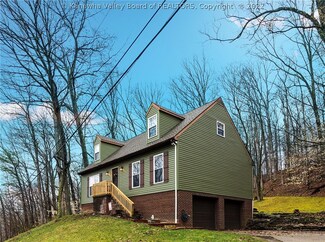245 Springlea Dr, Winfield, WV 25213