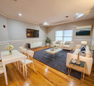 141 68th St Unit 7, Guttenberg, NJ 07093