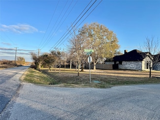 511 Beavers Dr, Sherman, TX 75092