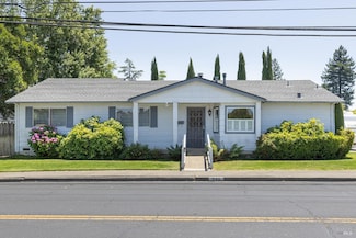 540 Powell Ave, Healdsburg, CA 95448