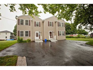 39 Buttonwood St Unit 1, Bristol, RI 02809