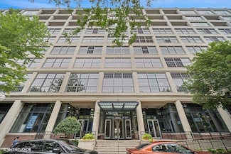 900 N Kingsbury St Unit 757, Chicago, IL 60610