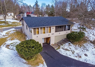 4263 New Seneca Turnpike, Marcellus, NY 13108