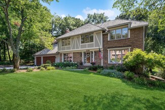 1930 Safari Trail, Saint Paul, MN 55122