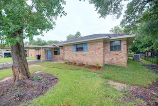 5535 Elm Springs Dr, Houston, TX 77048