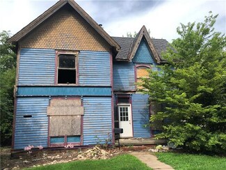210 N Havanah St, Butler, MO 64730