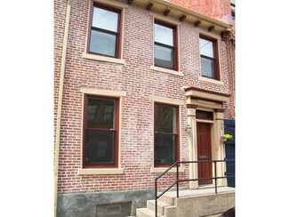 1201 Palo Alto St, Pittsburgh, PA 15212