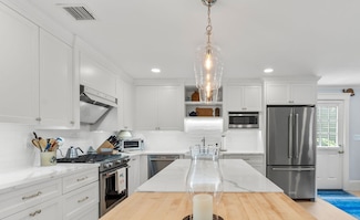 23 Union St Unit 2, Salem, MA 01970