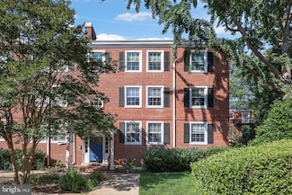 2967 S Columbus St Unit B2, Arlington, VA 22206