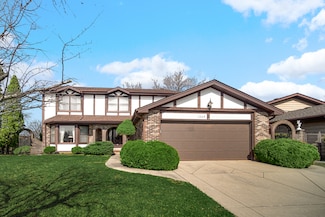 1245 N White Fence Ln, Addison, IL 60101