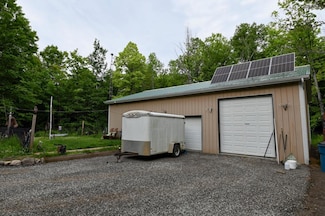 1979 N Everett Rd, Roscommon, MI 48653