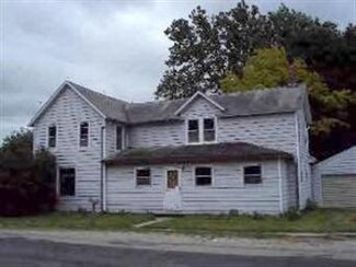417 E 2nd St, Donovan, IL 60931