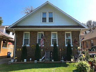 2033 S 9th Ave, Maywood, IL 60153