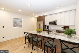 664 Union St Unit 1, Philadelphia, PA 19104