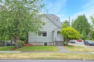 952 N Alder St, Tacoma, WA 98406