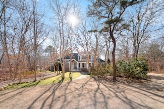 34 S Pond Rd, Vineyard Haven, MA 02568