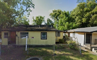 208 NW Long St, Lake City, FL 32055