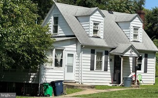 606 Salisbury Dr, Oxon Hill, MD 20745