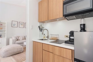 150 Candelero Dr Unit 878, HuMacAo, PR 00791