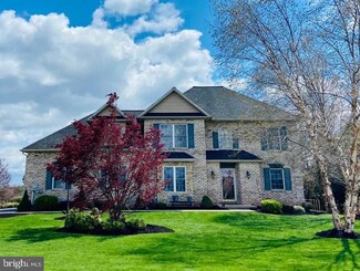 2301 Mountain View Dr, Dover, PA 17315