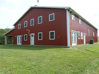 1199 Thomas Rd, Atchison, KS 66002