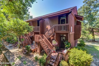 229 Lakeside Villa Unit E, Diamondhead, MS 39525