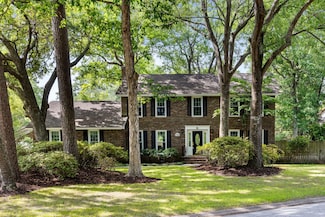 108 Old Dominion Dr, North Charleston, SC 29418