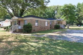 300 E Cama St, Charlotte, NC 28217