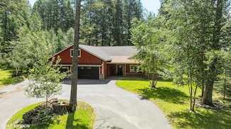 216 Tavern Ln, Columbia Falls, MT 59912