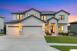 2525 N 187th Cir, Elkhorn, NE 68022