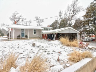 193 20th Ave, Moundridge, KS 67107