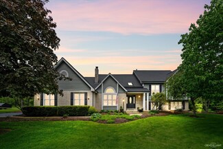 1S230 Cantigny Dr, Winfield, IL 60190