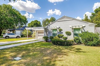 6304 Locke Ave, Fort Worth, TX 76116