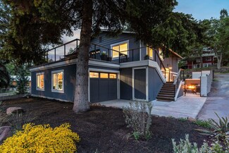 2207 NW Awbrey Rd, Bend, OR 97701