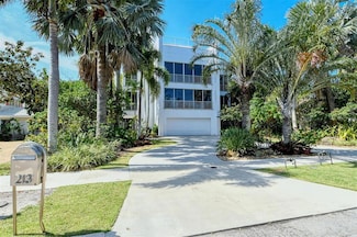 213 N Washington Dr, Sarasota, FL 34236