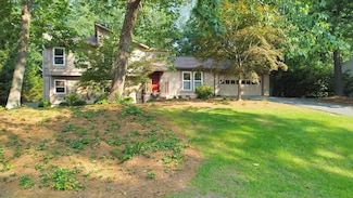 951 Woodmont Dr, Marietta, GA 30062
