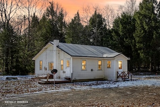 220 Dutch Gap Rd, Chesterville, ME 04938