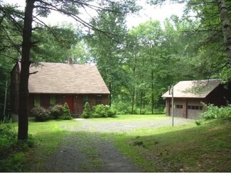 741 Newton Rd, Vernon, VT 05354