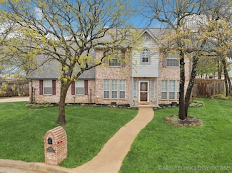 6809 Silver Oak Place, Tulsa, OK 74107