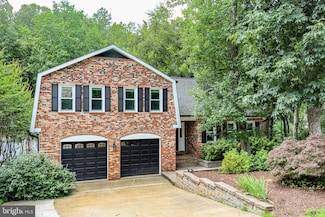 15978 Cove Ln, Dumfries, VA 22025