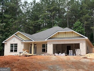 568 Eagle Heights Dr, Maysville, GA 30558