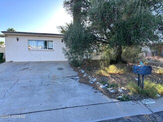 2418 S Palm Springs Dr, Tucson, AZ 85710