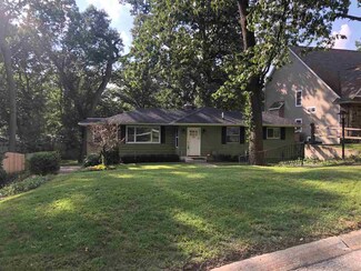 1227 Oak Ridge Dr, South Bend, IN 46617