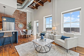 15 Brown St Unit 405, Portland, ME 04101