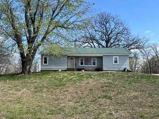 464 State Route H, Greenfield, MO 65661