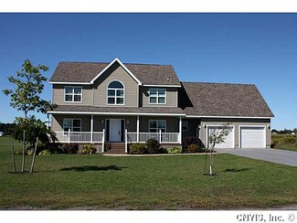 10 Shirley Dr, Adams, NY 13605