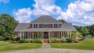 111 Terrace Dr, Rainsville, AL 35986