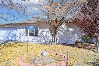 529 Paige Loop, Los Alamos, NM 87547
