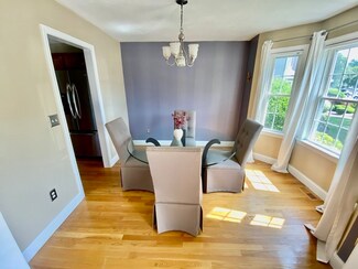 25 Copper Lantern Ln, Carver, MA 02330